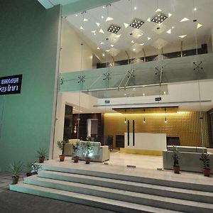 Tarawade Clarks Inn Pune